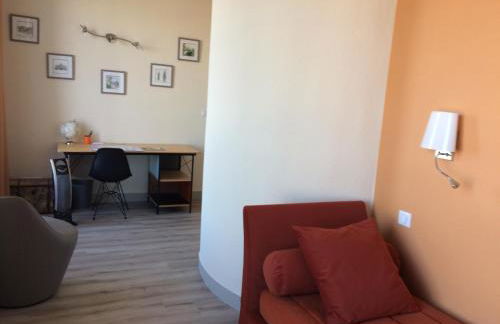 Le 360 TOUR PERRET 19eme PANORAMA 4 ETOILES - Foto 38