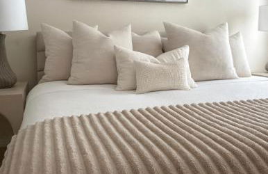 Partial Ocean View Steps to the Pier - Foto 3