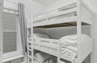 Centrally Located Modern Apartment - Foto 31