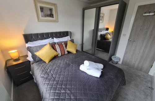 SAV 5 Bed Luxury House Leicestershire - Photo 3