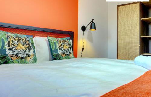 LARGE 4 Bedroom Semi-Detached House Sleeps 7 By Klarok Short Lets & Serviced Accommodation - Foto 29