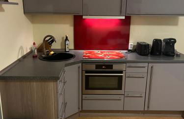 Ferienwohnung Nähe Autobahn Ruhige Lage für Familien & Monteure - Foto 1