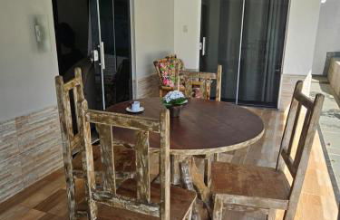 Casa de temporada em Lindoia - PISCINA, FOGÃO A LENHA, CHURRASQUEIRA - Conforto e privacidade - Foto 13