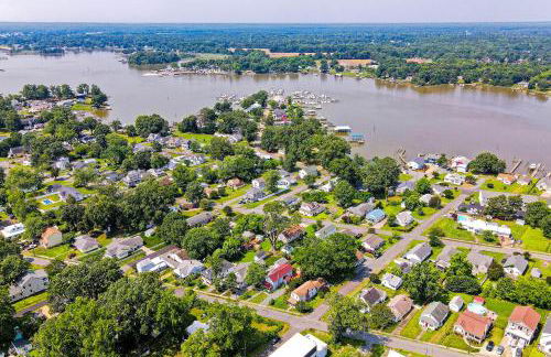 Adorable Cottage Fire Pit, Walk to Colonial Beach - Foto 40