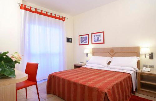 Long Stay Comfort Apartment With Backyard Rome Area Residence - Photo 11