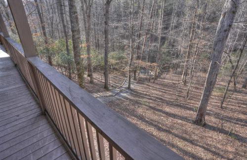 Luxury Cabin Sleeps 8 with creekside fire pit near Helen GA - Foto 35