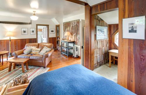 Rustic Oceanfront Mendocino Coast Cottage with Deck! - Foto 5