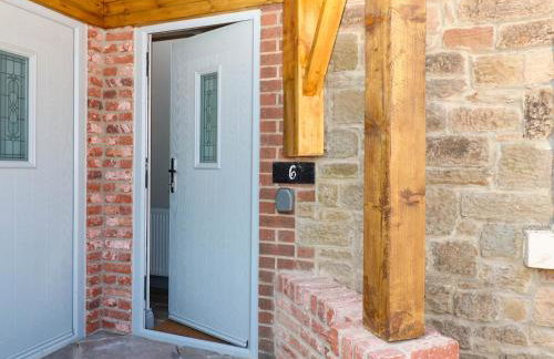 Courtyard Cottage Number 6 - Photo 15