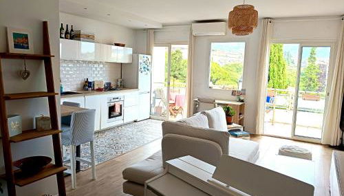 Stunning 2 bedroom apartment with Terrace and Sea view, Nice Cimiez Liberation - Foto 1