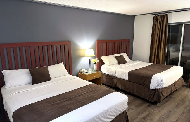 Divya Sutra Plaza and Conference Centre, Vernon, BC - Foto 21