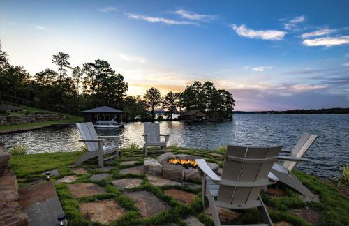 Luxe Lake Martin Home Pool Hot Tub Boat Dock - Foto 63