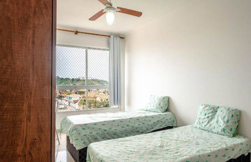 APARTAMENTO, ATÉ 4 PESSOAS,20 Metros da PRAIA do SONHO, PÉ NA AREIA,100 MB WI-FI - Foto 12