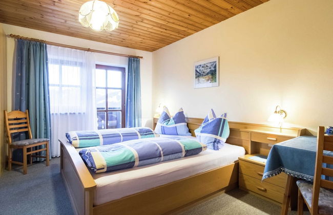 Spacious Apartment with Garden near Ski Area in Wagrain - Photo 2