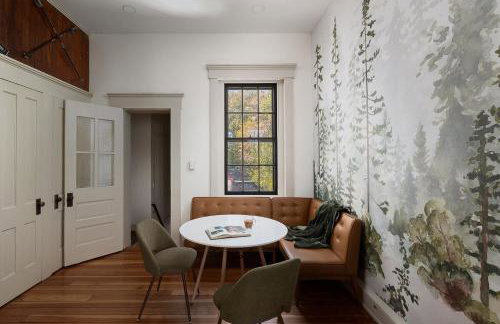 Blushing Pink Manor! Off Frankfort Ave! 8 BR! - Foto 64