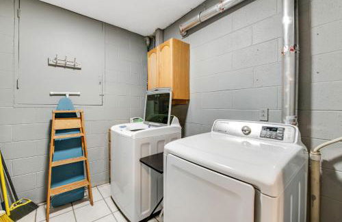 Lakefront Home Dock Covered Deck Fire Pit Dogs OK - Foto 32