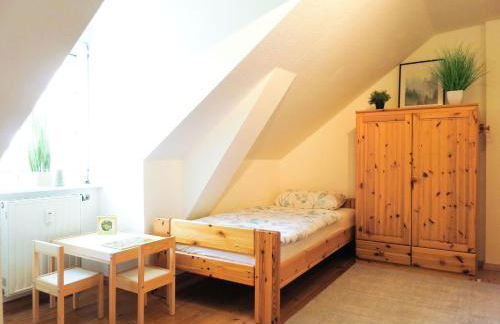 viel Natur und idyllische Umgebung - Ferienhaus Honigtopf FeWo Märchenwald - Foto 18