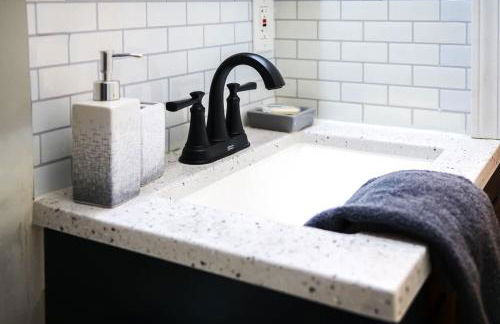 Natures Retreat Renovated with Quiet Pond Views - Foto 49