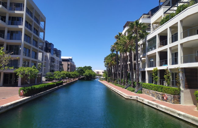 One Bedroom Apartment - Fully Equipped Waterfront Based - Photo 1