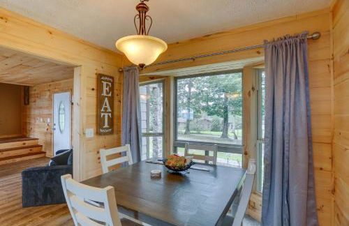 Mtn-View Gem Flat Rock Retreat with Deck and Grill! - Foto 7
