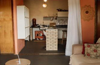 Casa confortável, pertinho da cidade e conectada a natureza - Foto 9