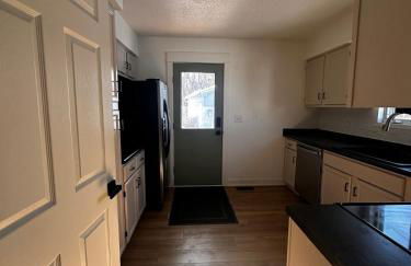 Ankenys Best Hot tub Theatre Room Game Room - Foto 40