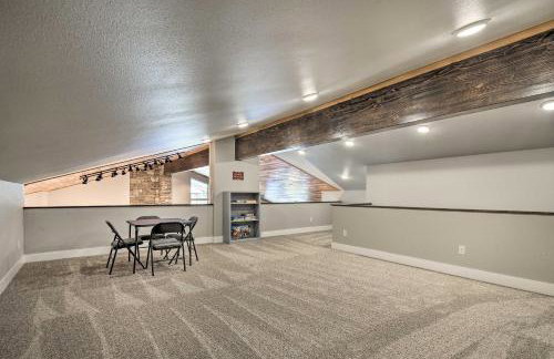 Mendenhall Valley Escape with Furnished Deck! - Foto 31