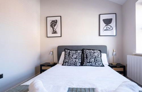 Luxury 4BDR House By Torr Property Group Short Lets & Serviced Accommodation With Free Gated Secure Parking & Private Patio Garden Liverpool - Foto 76