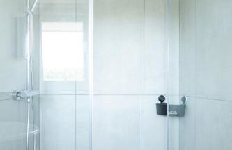 - Forest Retreat Deluxe - 2 Bedroom Apartment - 75 qm - Fully Renovated 2025 with TV & Netflix - King Size Beds - Full Kitchen - Free Parking - Close to Airport & Train - - Foto 33