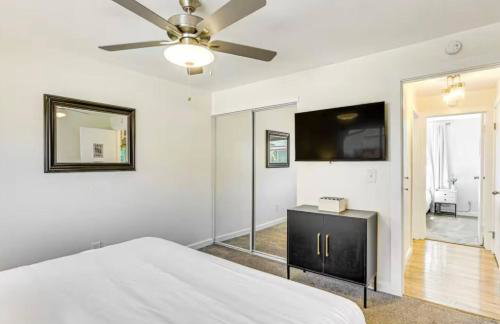 Game Night Downtown - BSU - Slots - Over 100 Games - Foto 14