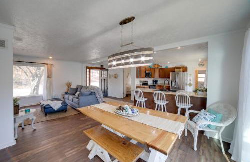 Charming Riverfront Retreat in Monticello! - Foto 8