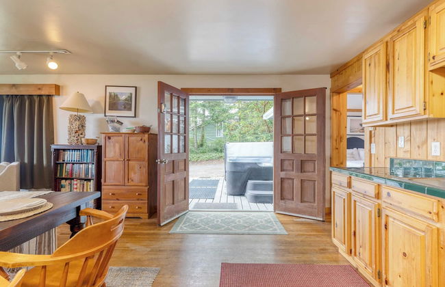 Cove Cottage by Avantstay Waterfront Views + Spa - Photo 20