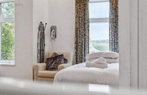 Contractors & Pets Welcome - Sleeps 1-4, less than 1 mile from M606, Ideal for Longer Stays - Foto 56