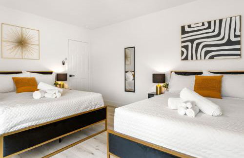 Spacious 5 Bedroom House with Heated Pool and Jacuzzi - Foto 20