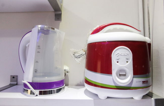 Comfy Studio Room Sunter Park View Apartment - Foto 10