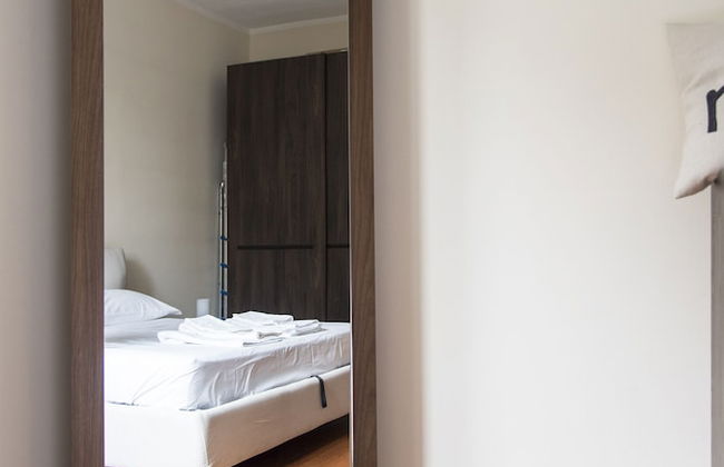 2 Bedrooms Flat with Parking near Metro Stop - Foto 6