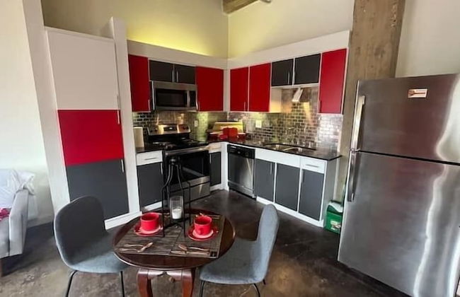 Artistico-Styled Studio Loft Sleeps 5 - Foto 4