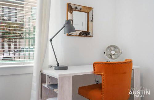 Urban Oasis 1 Mile from UT plus Garage and Rooftop - Foto 41