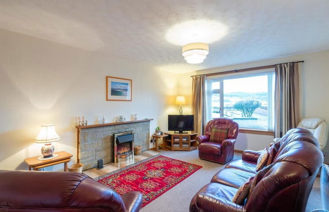 2 Bed Home With Private Garden in the Highlands - Foto 12