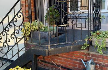 The Clock Tower Apartment - Spacious, Modern, 2 Bedroom Apartment , Southsea with Free parking - sleeps 4 - Photo 36