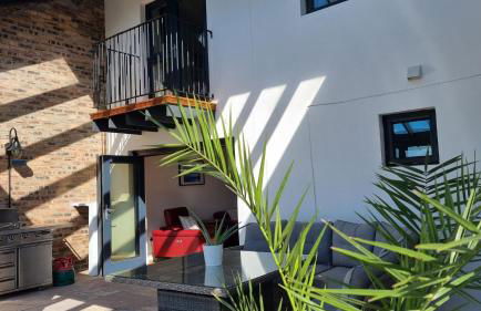 Wester Den - Photo 3