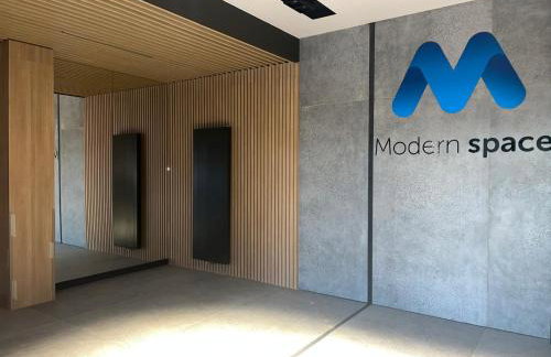 Cozy Warsaw Apart with Gym close to the Airport and City Centre - Foto 16