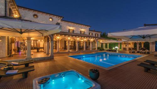 Villa Carolus-Luxurious Istrian Villa - Foto 5, sunbed