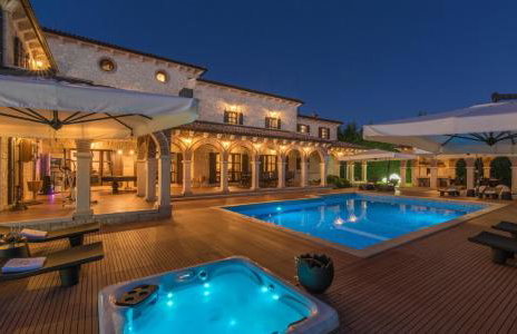 Villa Carolus-Luxurious Istrian Villa - Photo 5