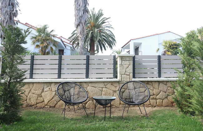 Danae Comfort Living - Photo 28