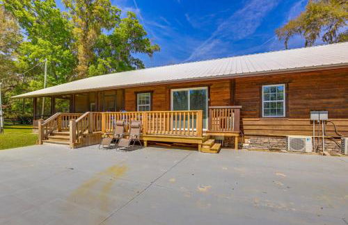 Tranquil Suite with Porch Less Than 2 Mi to Cedar Lakes! - Foto 25