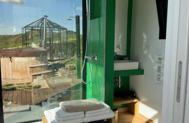 Respiro Glamping Private Retreat with Hot Tub - Foto 31