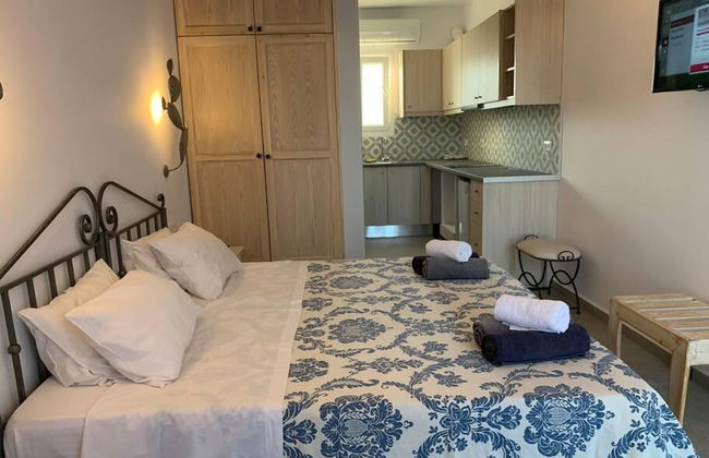 SUN Studio 6 - Close TO 180 Sunset BAR - Photo 4