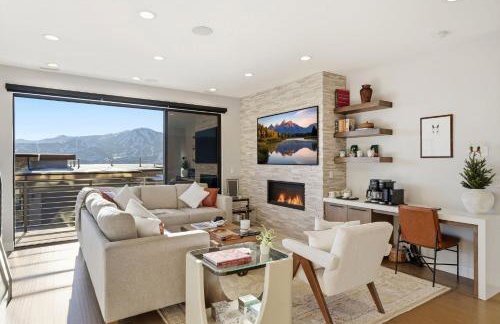 Luxury Hideout w Hot Tub Steam Shower - Photo 1