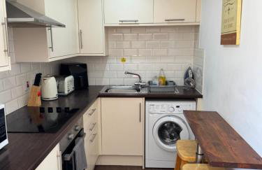Modern, Quiet, Sleeps 10, Parking, Anfield, Beatles, Liverpool - Photo 30