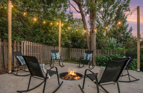 Central Family Oasis with Hot Tub & Fenced Yard - Foto 50